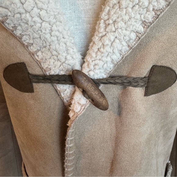 Alba Rosa Tan Sherpa Blanket Duffle Coat - Picture 6 of 16